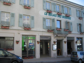 Отель Le Relais des Bergers  Сен-Прьест-Ан-Жаре